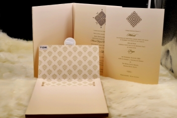 Exclusive Wedding Cards23